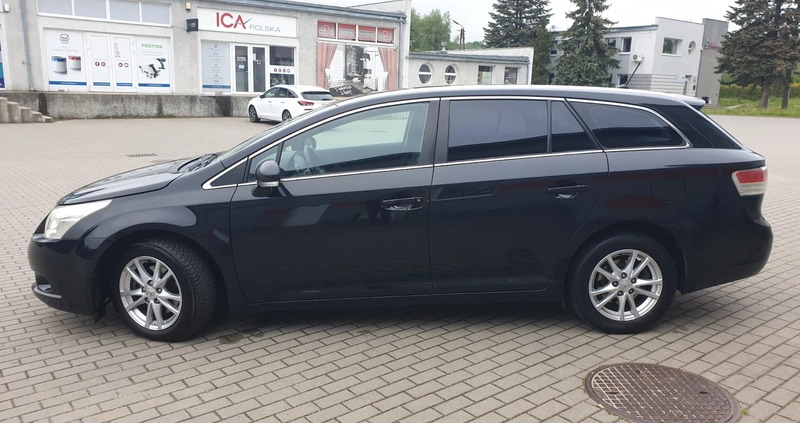 Toyota Avensis cena 23999 przebieg: 269989, rok produkcji 2009 z Elbląg małe 781